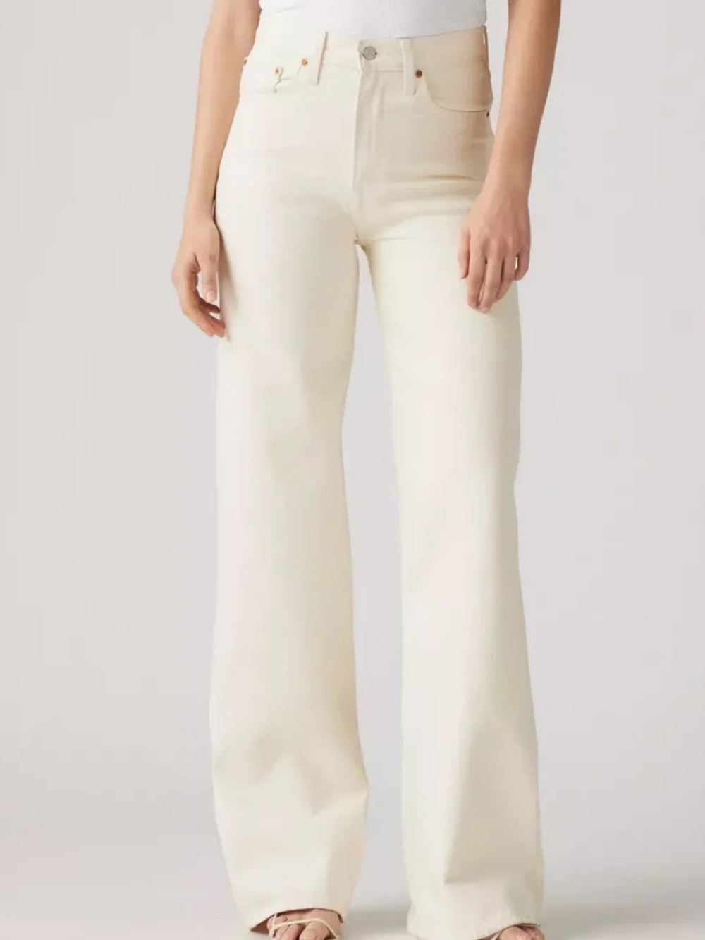 Levi’s Jeans Women 27 (27x32) Off White Ribcage Wide Leg Streetwear Modern Denim